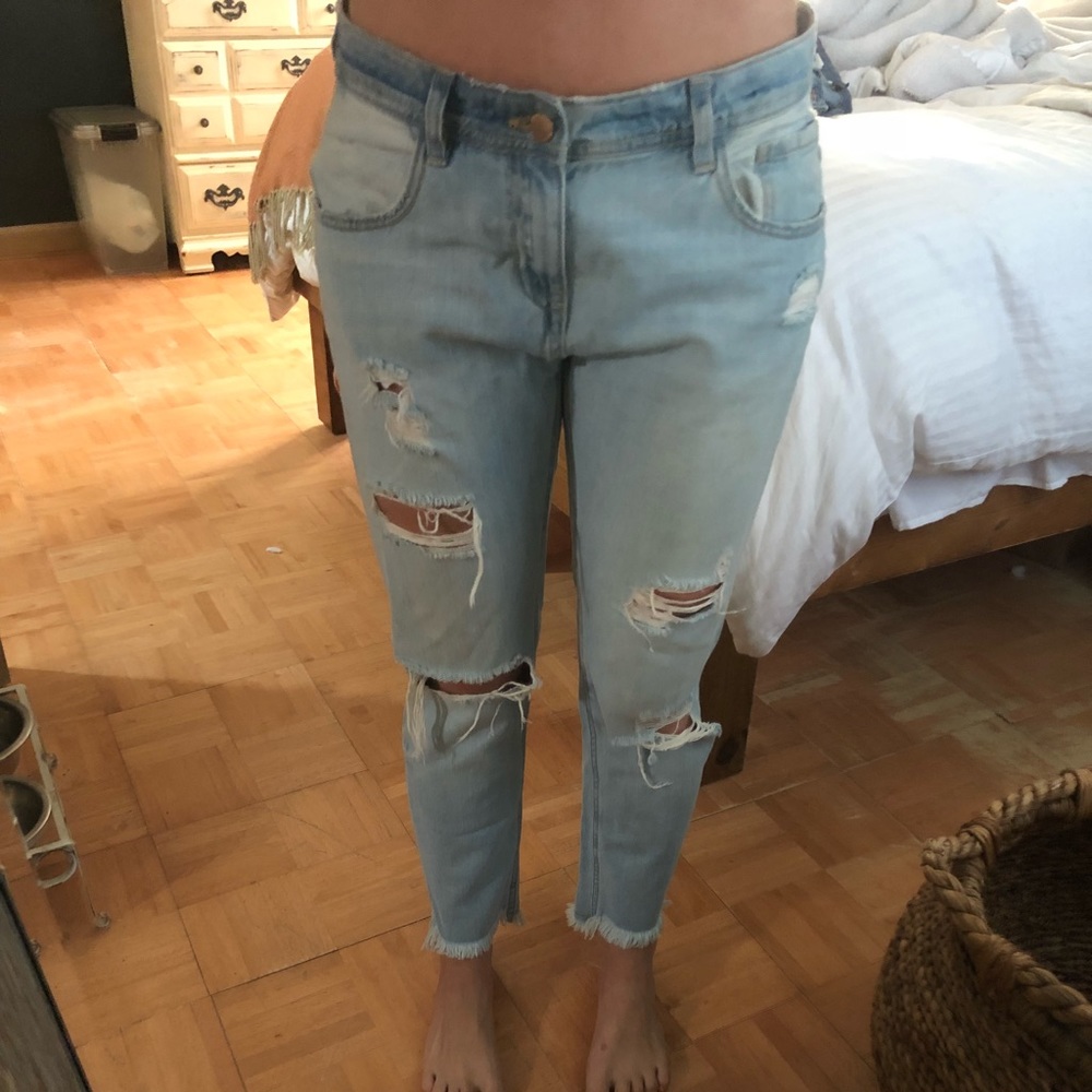Zara destroyed frayed cuff jean sz US 6